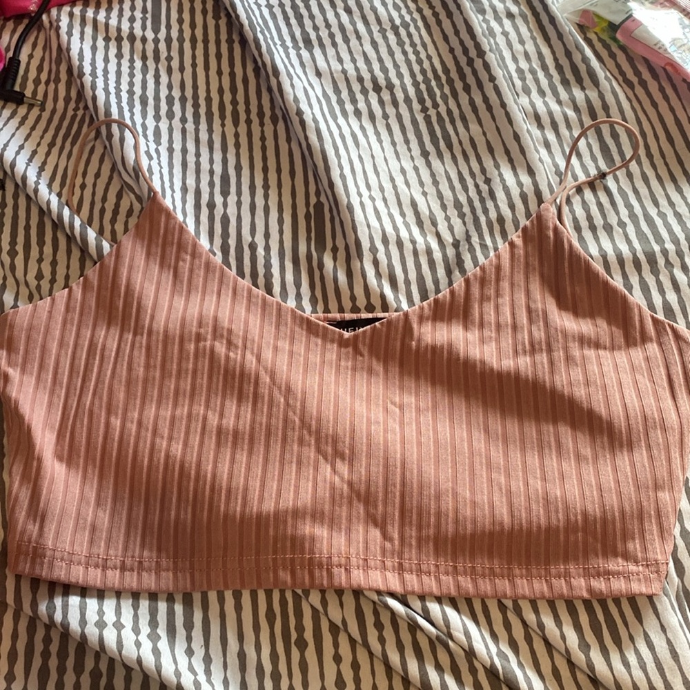 Clothes - Picture 14 of 16